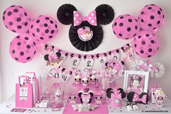 Wall decor minnie mouse