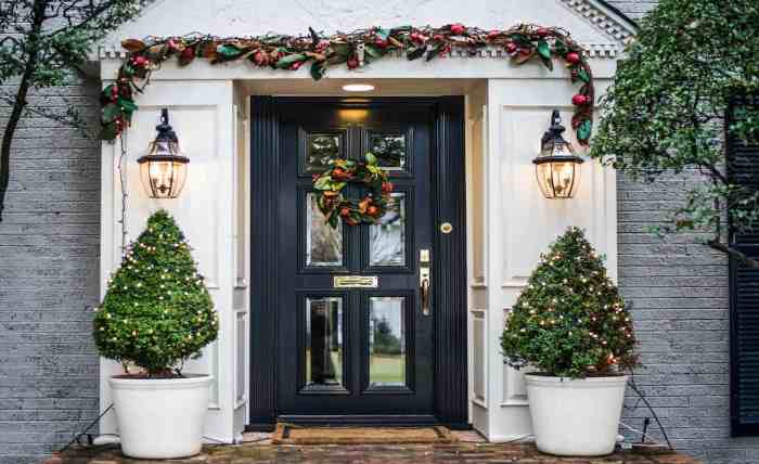 Front door entry table decor