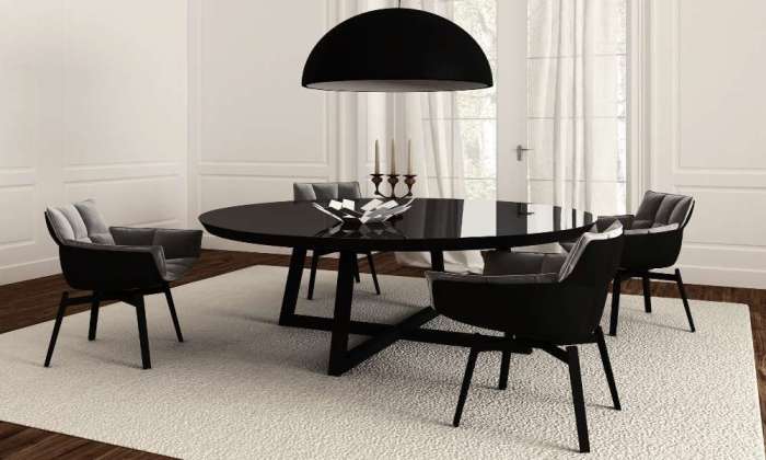 Black dining room table decor