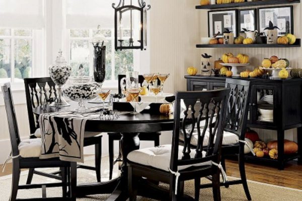 Dining room table decor