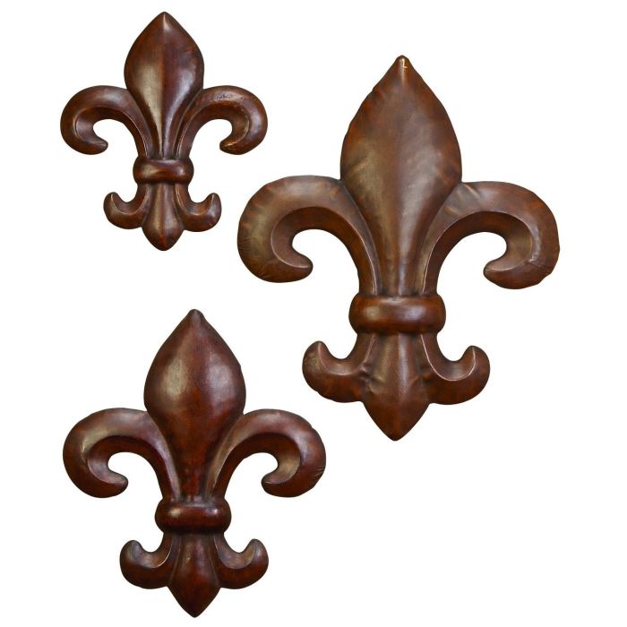 Fleur de lis metal wall decor